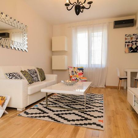 Rise & Shine Sofia Luxury Apartment By Flat Mаnager Εξωτερικό φωτογραφία