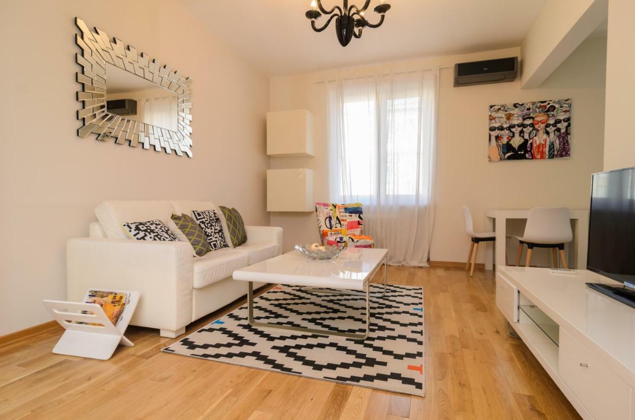 Rise & Shine Sofia Luxury Apartment By Flat Mаnager Εξωτερικό φωτογραφία