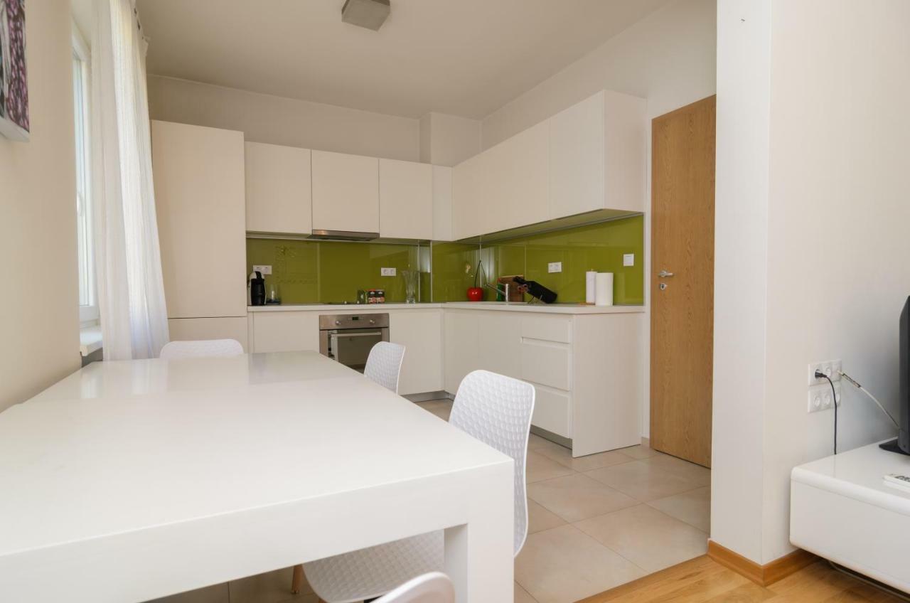 Rise & Shine Sofia Luxury Apartment By Flat Mаnager Εξωτερικό φωτογραφία