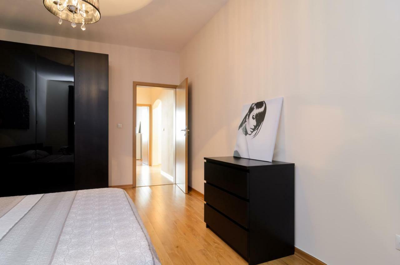 Rise & Shine Sofia Luxury Apartment By Flat Mаnager Εξωτερικό φωτογραφία